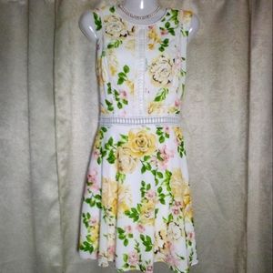 Disney Princess Belle Mini Dress With Yellow Roses Size S